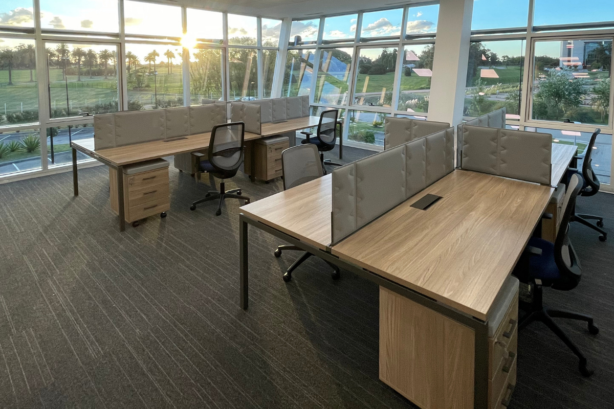 Oficinas corporativas equipadas por Grassi en Zonamérica